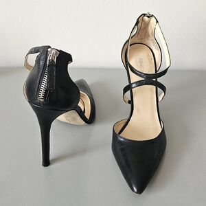 Nine West Black Pointed-Toe Stiletto Heels with Ankle Strap And Zipperback